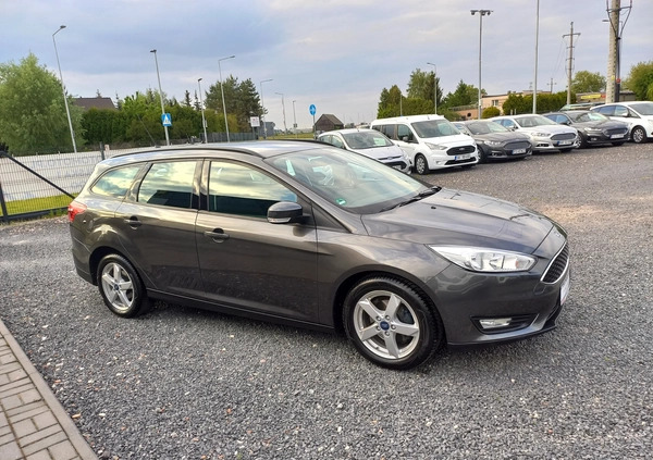 Ford Focus cena 29900 przebieg: 135000, rok produkcji 2015 z Swarzędz małe 379